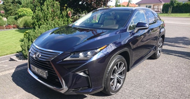 lexus
